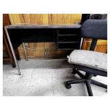 2 PCS: SMALL STUDENT TYPE DESK & OFFICE CHAIR