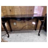 QUEEN ANNE STYLE MAHOGANY SOFA TABLE