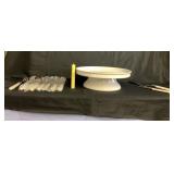 BOX LOT: HAMPTON @ HOME CERAMIC CAKE STAND,