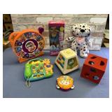 COLLECTION OF ASSORTED CHILDRENS TOYS & BOOKS
