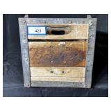 VINTAGE BORDEN'S WOOD & METAL MILK CRATE