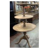 VINTAGE 3-TIERED OCCASIONAL TABLE; 22'D X 40'H