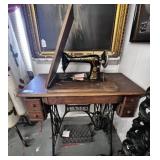 VINTAGE SINGER TREADLE SEWING MACHINE