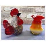 2 PCS ARTGLASS, A ROOSTER & A VASE