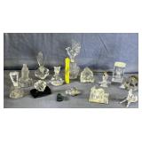 BOX LOT: ASSORTED GLASS / CRYSTAL COLLECTIBLES -