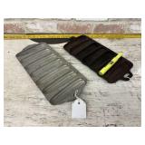 (2 PCS) VINTAGE CAST IRON CORNBREAD MOLDS;