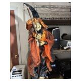 HALLOWEEN HANGING WITCH, 38'