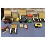 BOX LOT: ASSORTED SCREWS & FASTENERS