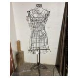 DECORATIVE WIRE DRESS FORM