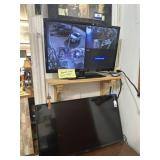 (2 PCS) MONITORS - 1 INSIGNIA, 32' & SCEPTRE, 24'