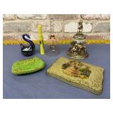 BOX LOT: 5 ASSORTED VINTAGE DECOR ITEMS - BELLS,