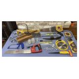 BOX LOT: ASSORTED TOOLS - SAWS, BLADES,