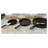 (3 PCS) VINTAGE CAST IRON SKILLETS