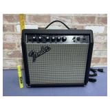 FENDER FRONTMAN 15G AMP
