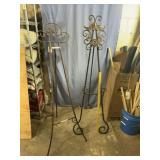 (2X) LARGE FLOOR EASELS