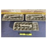 BOX LOT: 3 VINTAGE ALUMINUM ICE TRAYS