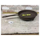 VINTAGE 3-LEGGED 'SPIDER' 12' CAST IRON SKILLET;