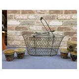 CHICKEN WIRE BASKET WITH SET OF 5 VINTAGE