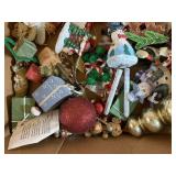 LARGE ASSORTMENT OF CHRISTMAS ORNAMENTS