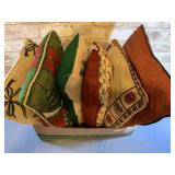 6 PCS ASSORTED THROW PILLOWS; CHRISTMAS THEMED