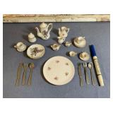 SELECTION OF VINTAGE MINIATURE PORCELAIN TOY