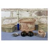 BOX OF ASSORTED HOME Dï¿½COR ITEMS INCLUDING 3