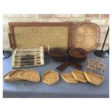 SELECTION OF BAMBOO, WOOD & WICKER ITEMS:
