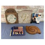 (5 PCS) ASSORTED WALL HANGINGS / TRIVETS