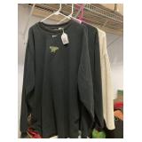 3 PCS: 2 VINTAGE NIKE DALLAS STARS PULL-OVERS AND