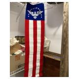 GROUPING OF AMERICANA: BANNERS, WOVEN THROW,
