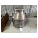 VINTAGE DE LAVAL STAINLESS STEEL 5 GALLON MILKING