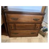 3 DRAWER SMALL CHEST;