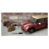GROUPING OF ASSORTED TOY CARS & TRAIN