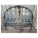 ANTIQUE IRON HEADBOARD WITH OVAL DECORATIVE