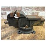 HEAVY DUTY CAST IRON BENCH VISE WITH A SWIVEL BASE
