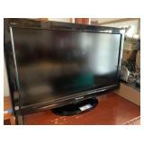 GROUPING: PANASONIC LCD 32" TV, MODEL # TC-L32C12;