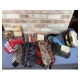SELECTION OF TIES, HANKERCHIEFS, CAPS, GLOVES,