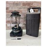VINTAGE COLEMAN "THE POWERHOUSE" LANTERN THAT