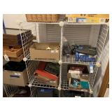 WIRE SHELF WITH 8 CUBES AND A ROLLING WIRE MESH