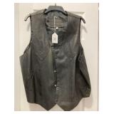 2 PCS: MENS BLACK LEATHER WESTERN VEST AND A BLACK