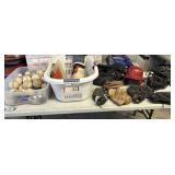 LARGE SELECTION OF BASEBALL GEAR & ACCESSORIES: