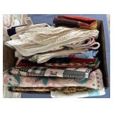 BOX LOT WITH A LARGE SELECTION OF TABLE RUNNERS
