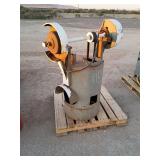 Electric grinder and brush