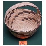 PIMA TOHONO O'ODHAM HAND WOVEN BASKET W/ HANDLE