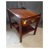 solid mahogany accent end table / nightstand