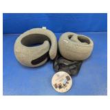 (2) Wander+ Travel Neck Pillows