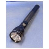 Maglite Black Heavy-Duty Flashlight