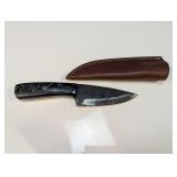 (1) Patterned Steel Drop Point Knife w/ Sheath