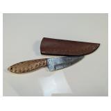 (1) Patterned Steel Hunting Knife w/ Sheath