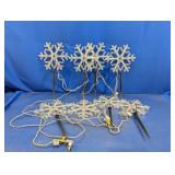(1) Lighted Snowflake Yard Stakes Set